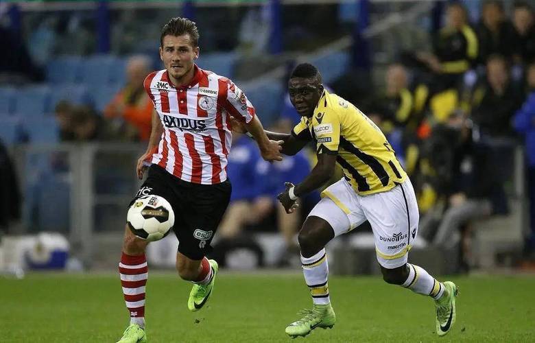 育盛宴上 育盛宴上