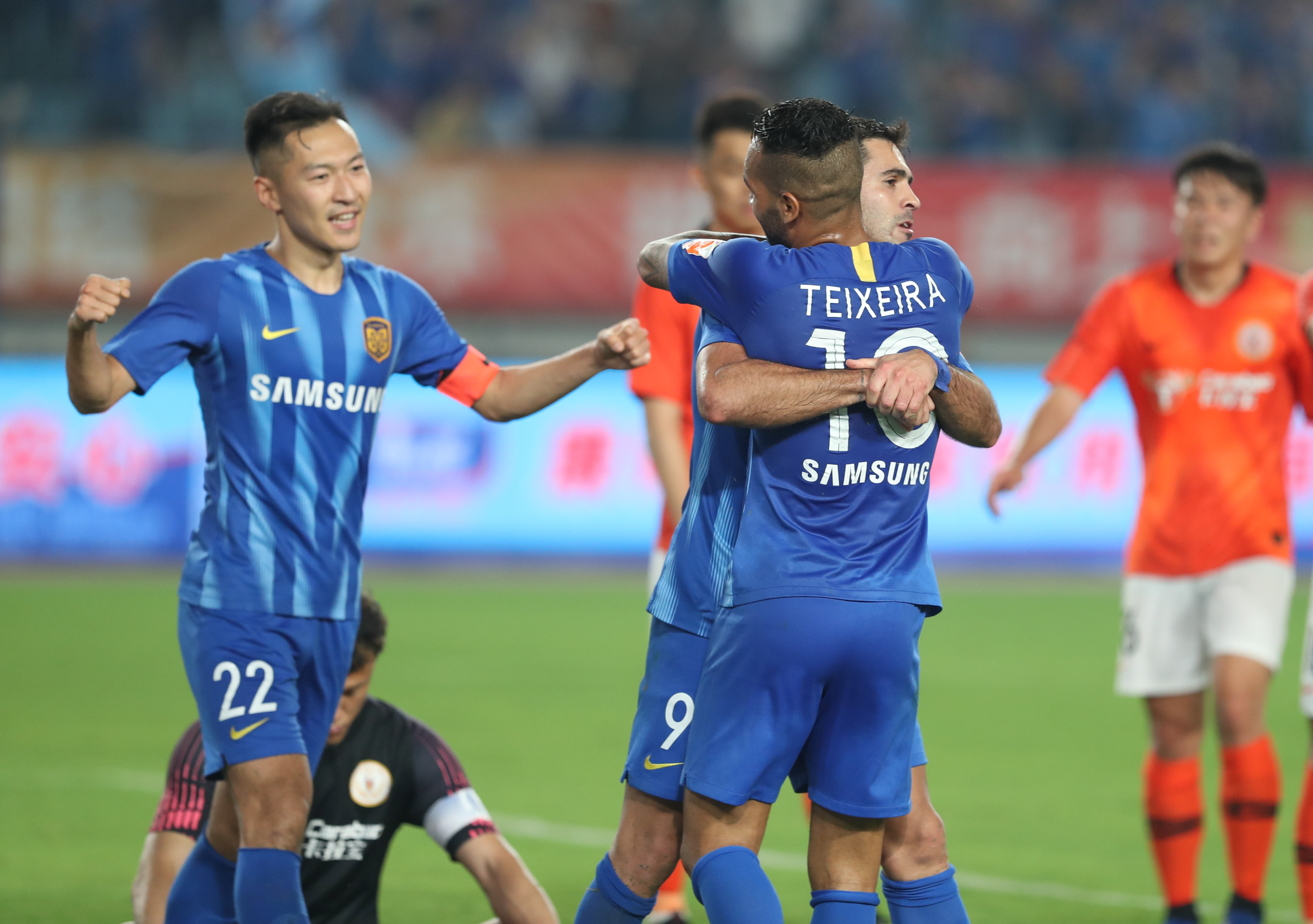 他在本场比 他在本场比