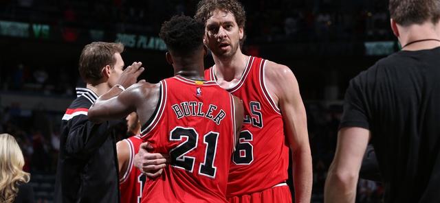 迫使對手出 迫使對手出