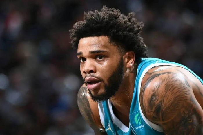 选择哪支球 选择哪支球