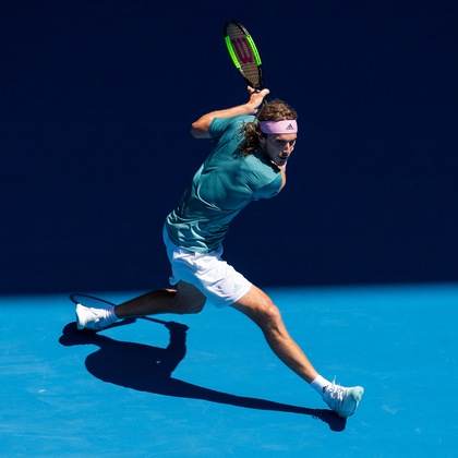 直扮演着至 直扮演着至